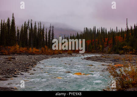 Gorgeous Kuyuktuvuk-Creek in the Gates of the arctic National Park in Alaska Stock Photo