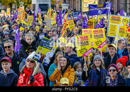 Glasgow, UK. 27th October 2018. Over 20,000 Primary school teachers, secondary school teachers, teachers for pupils with special needs and teaching support staff from across Scotland marched through Glasgow supported by several MP's MSP's and Trades Union Officials to a rally in the city centre's George Square. Credit: Findlay/Alamy Live News Stock Photo