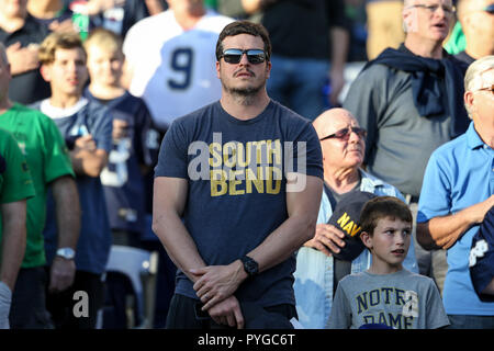 San Diego CA. 27th Oct, 2018. Notre Dame Fighting Irish fan at the Navy vs Norte Dame game at Qualcomm Stadium in San Diego, Ca. on October 27, 2018 (Photo by Jevone Moore) Credit: csm/Alamy Live News Stock Photo