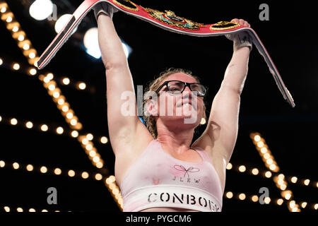 New York, New York, USA. 27th Oct, 2018. HEATHER HARDY celebrates after defeating SHELLY VINCENT for the WBO Female Featherweight World Championship at Madison Square Garden in New York City, New York. Credit: Joel Plummer/ZUMA Wire/Alamy Live News Stock Photo