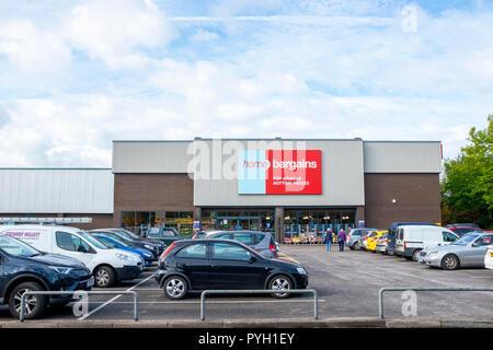 Home Bargains store in Crewe Cheshire UK Stock Photo