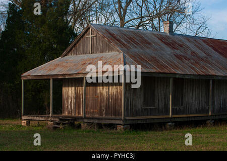 Slave quarters at the Laurel Valley Sugar Plantation near Thibodaux, Louisiana, was used as a set for the feature film 'Ray,' in 2004. Stock Photo