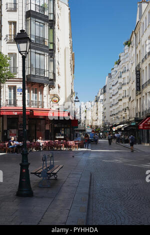 Paris, Ile-de-France, France - View into the Rue Montorguell in the 2nd arrondissement with the Cafe LB at the corner to the Rue Tiquetonne. Stock Photo