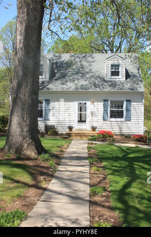 Small Cape Cod house in Lynchburg, VA, USA Stock Photo