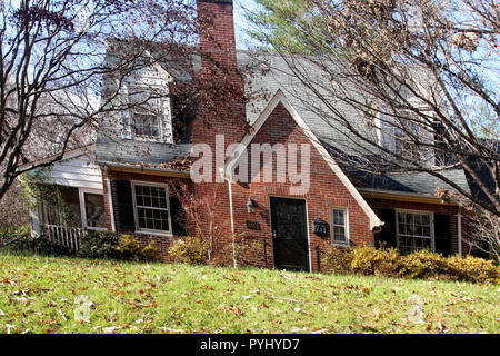 Brick house in Cape Cod style in Virginia, USA Stock Photo