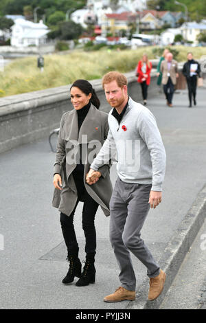 The Duke and Duchess of Sussex, ahead of meeting with young people in the mental health sector at the Wellington Cafe, Wellington, New Zealand. PRESS ASSOCIATION Photo. PRESS ASSOCIATION Photo. Picture date: Sunday October 28, 2018. See PA story ROYAL Tour. Photo credit should read: Dominic Lipinski/PA Wire Stock Photo