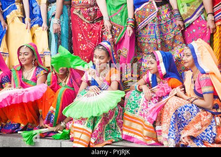 london uk 28th october 2018 indian performers of the mass goomar dance in traditional costumes pose at the diwali festival in trafalgar square diwali traditionally symbolises joy love reflection resolution forgiveness light and knowledge and represents the victory of good over evil and light over darkness credit amer ghazzalalamy live news pyjrjk