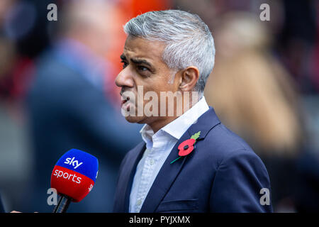 Wembley Stadium, London, UK. 28th Oct, 2018. NFL in London, game three, Philadelphia Eagles versus Jacksonville Jaguars; The Mayor of London Sadiq Khan is interviewed pitch side by Sky Sports Credit: Action Plus Sports/Alamy Live News Stock Photo