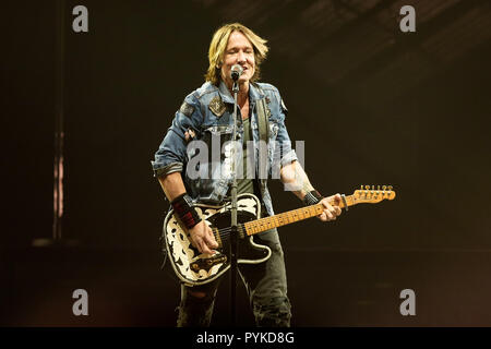 BROOKLYN, NY - OCT 27: Keith Urban performs onstage at Barclays Center on October 27, 2018 in Brooklyn, New York. Stock Photo