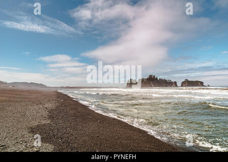 Rialto Beach on a sunny day with sea stacks, Olympic National Park, Washington state Coast, USA. Stock Photo