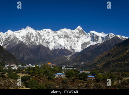 Nyingchi. 30th Oct, 2018. Photo taken on Oct. 30, 2018 shows the scenery of Mount Namcha Barwa in Nyingchi, southwest China's Tibet Autonomous Region. Credit: Liu Dongjun/Xinhua/Alamy Live News Stock Photo