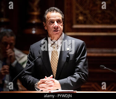 New York, New York, USA. 30th Oct, 2018. Governor Andrew Cuomo (D-NY) speaking at the interfaith prayer vigil for the shooting at the Tree of Life Synagogue in Pittsburgh, Pennsylvania (October 27) at the Central Synagogue in New York City. Credit: SOPA Images Limited/Alamy Live News Stock Photo