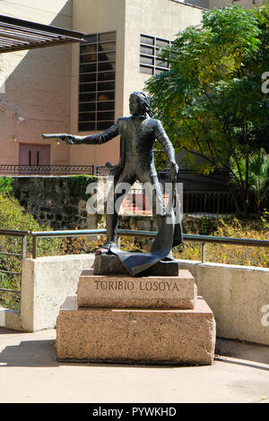 Sculpture of José Toribio Losoya, by William Easley, on Losoya Street in the Paseo del Alamo, San Antonio, Texas, USA. Stock Photo