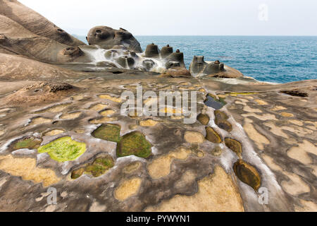 Amazing geologic natural sandstone formation at the Yehliu geopark, Taiwan Stock Photo