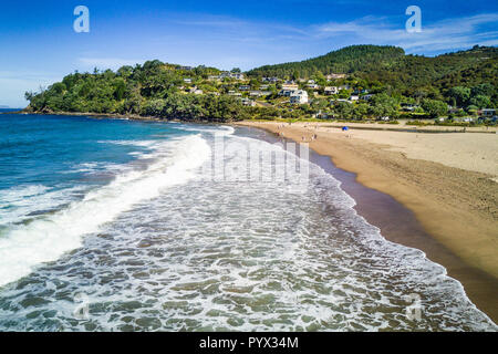 Aerial view of Hot Water Beach in Coromandel Peninsula, New Zealand Stock Photo