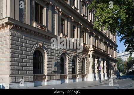 Wien, Ringstraße, Palais Epstein, Architekt Theophil Hansen 1873 - Vienna, Ringstrasse, Palais Epstein, Architect Theophil Hansen 1873 Stock Photo