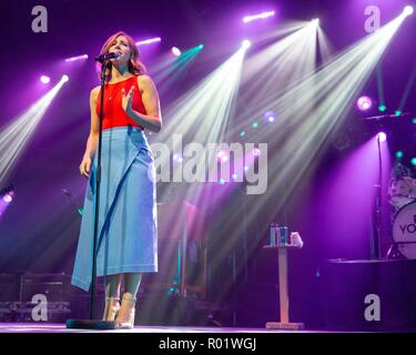 Madison, Wisconsin, USA. 30th Oct, 2018. RACHAEL PRICE of Lake Street Dive at The Sylvee in Madison, Wisconsin Credit: Daniel DeSlover/ZUMA Wire/Alamy Live News Stock Photo