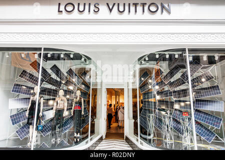 Louis Vuitton store front entrance in 1 East 57th Street