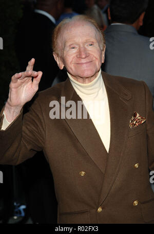 ROXANNE ARLEN RED BUTTONS POSEIDON FILM PREMIERE CHINESE THEATRE HOLLYWOOD  LOS ANGELES USA 10 May 2006 Stock Photo - Alamy