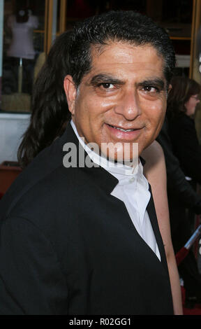 Deepak Chopra arriving at the Cinderella Man Premiere at the Universal Amphitheatre in Los Angelles. May 23, 2005.ChopraDeepak028 Red Carpet Event, Vertical, USA, Film Industry, Celebrities,  Photography, Bestof, Arts Culture and Entertainment, Topix Celebrities fashion /  Vertical, Best of, Event in Hollywood Life - California,  Red Carpet and backstage, USA, Film Industry, Celebrities,  movie celebrities, TV celebrities, Music celebrities, Photography, Bestof, Arts Culture and Entertainment,  Topix, headshot, vertical, one person,, from the year , 2005, inquiry tsuni@Gamma-USA.com Stock Photo