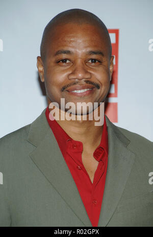 Cuba Gooding Jr. arriving at the 12th Annual  Critics Choice Awards ( from the Broadcast Film Association ) at the Santa Monica Civic Auditorium in Los Angeles. January 12, 2007.  eye contact headshot smile beige mustard suit red shirtGoodingJrCuba088 Red Carpet Event, Vertical, USA, Film Industry, Celebrities,  Photography, Bestof, Arts Culture and Entertainment, Topix Celebrities fashion /  Vertical, Best of, Event in Hollywood Life - California,  Red Carpet and backstage, USA, Film Industry, Celebrities,  movie celebrities, TV celebrities, Music celebrities, Photography, Bestof, Arts Cultur Stock Photo