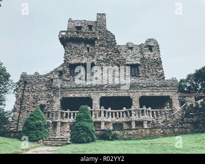 ProcesseGillette Castle State Park straddles the towns of East Haddam and Lyme, Connecticut in the United States。 Stock Photo