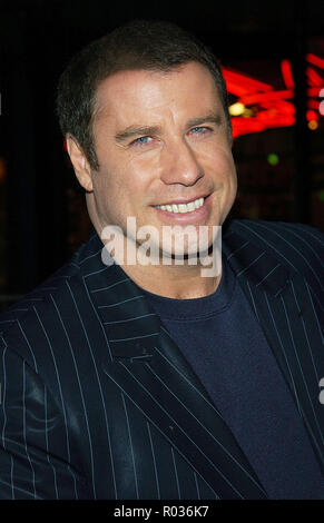 John Travolta arriving at the Be Cool Premiere at the Chinese Theatre in Los Angeles. February 14, 2005.01-TravoltaJohn 46 Red Carpet Event, Vertical, USA, Film Industry, Celebrities,  Photography, Bestof, Arts Culture and Entertainment, Topix Celebrities fashion /  Vertical, Best of, Event in Hollywood Life - California,  Red Carpet and backstage, USA, Film Industry, Celebrities,  movie celebrities, TV celebrities, Music celebrities, Photography, Bestof, Arts Culture and Entertainment,  Topix, headshot, vertical, one person,, from the year , 2005, inquiry tsuni@Gamma-USA.com Stock Photo