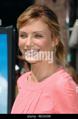 Cameron Diaz  arriving at SHREK The THIRD Premiere at the Westwood Village Theatre in Los Angeles.  headshot smile pink ( Salmon ) dressDiazCameron 152 Red Carpet Event, Vertical, USA, Film Industry, Celebrities,  Photography, Bestof, Arts Culture and Entertainment, Topix Celebrities fashion /  Vertical, Best of, Event in Hollywood Life - California,  Red Carpet and backstage, USA, Film Industry, Celebrities,  movie celebrities, TV celebrities, Music celebrities, Photography, Bestof, Arts Culture and Entertainment,  Topix, headshot, vertical, one person,, from the year , 2007, inquiry tsuni@Ga Stock Photo