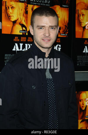 Justin Timberlake arriving at the ALPHA DOG Premiere at the Arclight Theatre in Los Angeles. January 3, 2007  headshot eye contact 09 TimberlakeJustin112 Red Carpet Event, Vertical, USA, Film Industry, Celebrities,  Photography, Bestof, Arts Culture and Entertainment, Topix Celebrities fashion /  Vertical, Best of, Event in Hollywood Life - California,  Red Carpet and backstage, USA, Film Industry, Celebrities,  movie celebrities, TV celebrities, Music celebrities, Photography, Bestof, Arts Culture and Entertainment,  Topix, headshot, vertical, one person,, from the year , 2007, inquiry tsuni@ Stock Photo