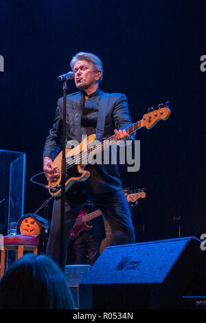 Dublin, Dublin, Ireland. 31st Oct, 2018. Peter Cetera from the band Chicago and The Bad Daddy's plays live in Dublin's Vicar Street Venue. Credit: Ben Ryan/SOPA Images/ZUMA Wire/Alamy Live News Stock Photo