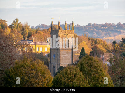 Blockley Church of St Peter & St Paul in the autumn at sunrise. Blockley, Gloucestershire, Cotswolds, England Stock Photo