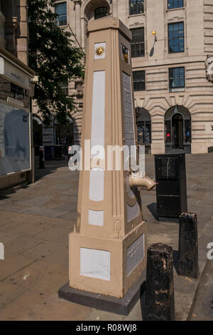 Cornhill Water Pump, Royal Exchange, City of London, UK.  Designed by architect Nathaniel Wright in 1799 Stock Photo