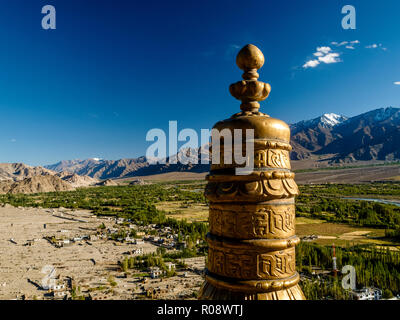 View down south over the Indus-Valley from the rooftop of Thikse Gompa Stock Photo