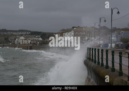 Penzance, Cornwall, UK. 3rd November 2018. UK Weather. Winds approaching 50mph and waves crashing over the sea front at Penzance as Hurricane Oscar approaches the UK. Credit: Simon Maycock/Alamy Live News Stock Photo