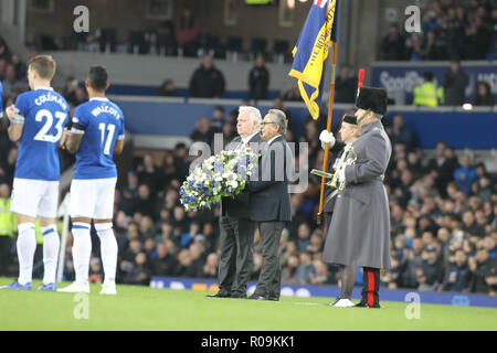 Liverpool, UK. 3rd Nov, 2018. Everton chairman Bill Kenwright and owner Farhan Mposhiri with wreath during the Premier League match between Everton and Brighton & Hove Albion at Goodison Park on November 3rd 2018 in Liverpool, England. (Photo by Tony Taylor/phcimages.com) Credit: PHC Images/Alamy Live News Credit: PHC Images/Alamy Live News Stock Photo