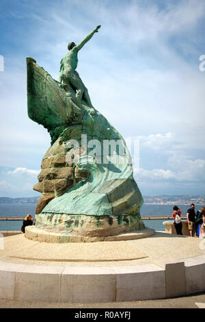 Sailors Monument or Memorial in Pharo Park at entrance to the Vieux ...