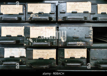 Manchester, UK. Forsyth's, the oldest music shop in Britain founded in 1857, specialising in pianos and stringed instruments. Spares for violins Stock Photo