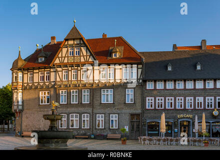 Half-timbered house on the market square in Goslar, UNESCO World Heritage Site, Goslar, Harz, Lower Saxony, Germany, Europe Stock Photo