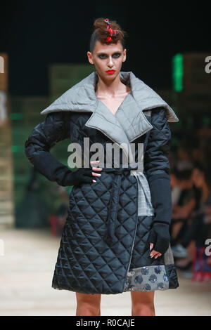 Zagreb, Croatia - October 27, 2018 : Fashion model wearing clothes for autumn-winter, designed by Zoran Aragovic on the Bipa Fashion.hr fashion show i Stock Photo