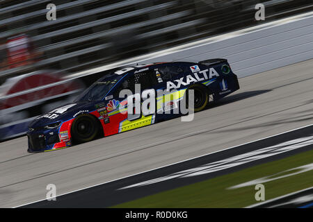 Ft. Worth, Texas, USA. 2nd Nov, 2018. Alex Bowman (88) takes to the track to practice for the AAA Texas 500 at Texas Motor Speedway in Ft. Worth, Texas. Credit: Justin R. Noe Asp Inc/ASP/ZUMA Wire/Alamy Live News Stock Photo