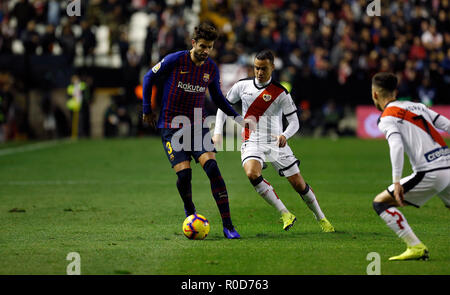 Gerard Pique (FC Barcelona) during the La Liga match between Rayo Vallecano and FC Barcelona at Estadio Vallecas in Madrid. (Final Score Rayo Vallecano 2 - 3 FC Barcelona) Stock Photo