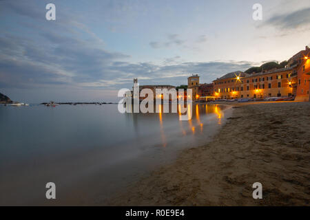 a beautfiul view of the 'Bay of Silence', Baia del Slienzio, Sestri Levante, (Ge), Liguria, Italy, at dusk Stock Photo