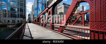 Chicago downtown bridge and buiding Stock Photo