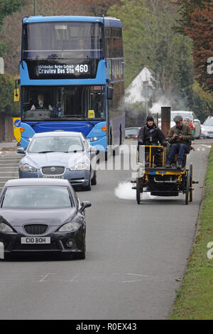 A23 south of Redhill, UK, 4th November 2018 - Bonhams London to Brighton Veteran Car Run supported by Hiscox. From Hyde Park, London to Madeira Drive, Brighton. The world famous event is open to the very oldest engine and steam driven vehicles, manufactured before 1905 Credit: Andy Stehrenberger / Alamy Live News Stock Photo