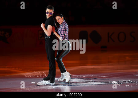 Helsinki, Finland. 4th Nov 2018. Italy's Charlene Guignard / Marco Fabbri (in 2n Ice Dance) during Exhibition Gala at the ISU Grand Prix Figure Skating Helsinki 2018 at Helsinki Ice Hall (Helsingin Jaahalli) on Sunday, 04 November 2018. HELSINKI .  (Editorial use only, license required for commercial use. No use in betting, games or a single club/league/player publications.) Credit: Taka Wu/Alamy Live News Stock Photo