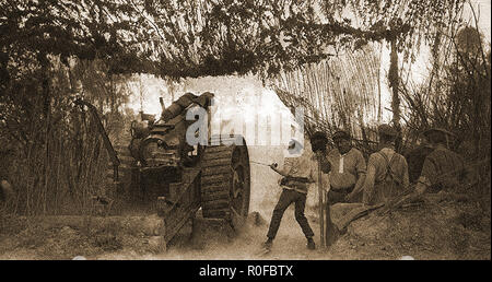 A WWI photograph showing  soldiers firing heavy artillery (Howitzer) gun Stock Photo