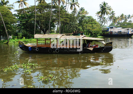 Shikakar boat (small house boat) on alappuzha backwaters Stock Photo