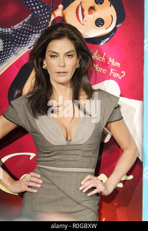 Teri Hatcher attends the premiere of 'Coraline' with her daughter, Emerson Hatcher, as part of the Sydney Film Festival. Sydney, Australia 10.06.09. Stock Photo