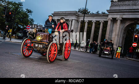 Bonhams London to Brighton Veteran Car Run 2018 at Hyde Park Stock Photo