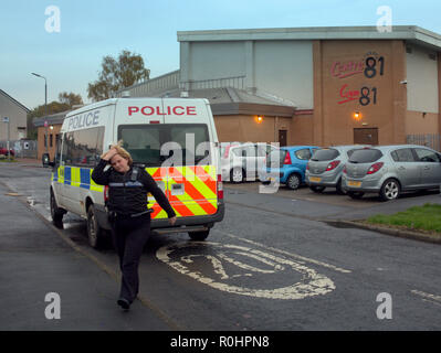 Glasgow, Scotland, UK 5th  November, 2018. Braes avenue in Clydebank saw a police investigation after a body was found near the leisure centre. An area yp the rear of the centre next to the cycle path on the forth and Clyde canal  had the scrub cleared by police and was taped off for a while  as locals were quizzed for information. Gerard Ferry/Alamy news Credit: gerard ferry/Alamy Live News Stock Photo